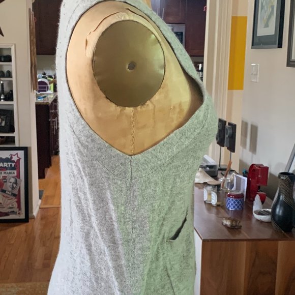 DIAB'LESS. . Heather Gray Button Down Sleeveless Sweater Vest with Side Ties - Picture 6 of 10